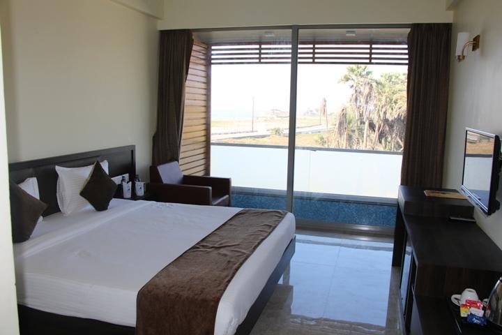 Krishna Beach Resorts - Diu Exterior foto